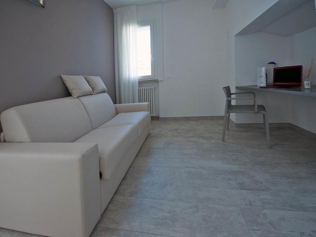 Hotel Saviola Sirmione Habitación foto